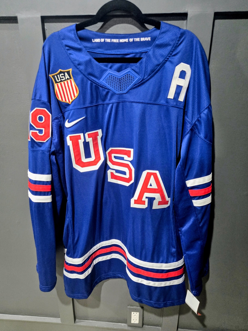 Nike USA Hockey Matthew Tkachuk #19 Jersey 3XL, NWT